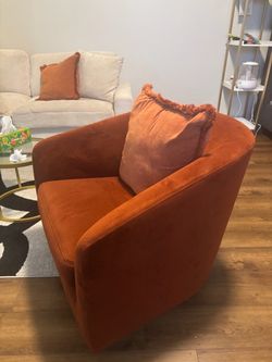 Accent chair for living room or bedroom