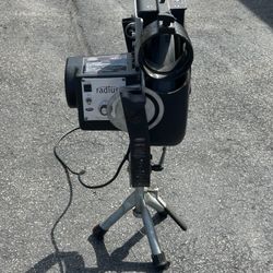 Radius Pitching Machine