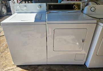 Washers and GAS dryer sets