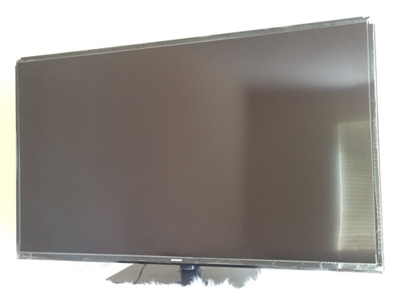 SAMSUNG SMART TV UN60J620DAFXZA 60" 1080P 60HZ CLASS LED HDTV