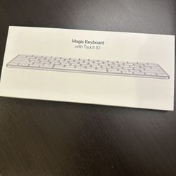 New Apple Magic Keyboard With Touch ID USB-C
