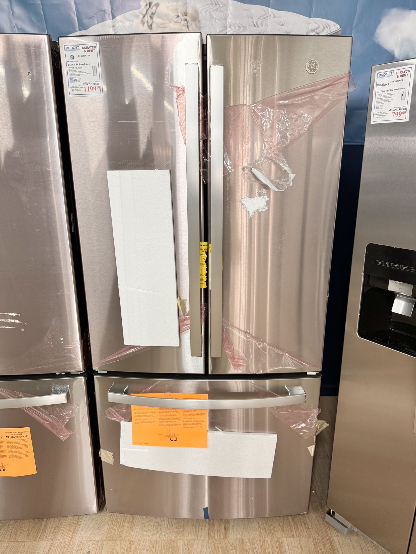 Brand-New GE 33 in. 24.7 Cu. Ft. Fingerprint Resistant Stainless Steel French Door Refrigerator GNE25JYKFS