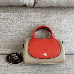 Longchamp  