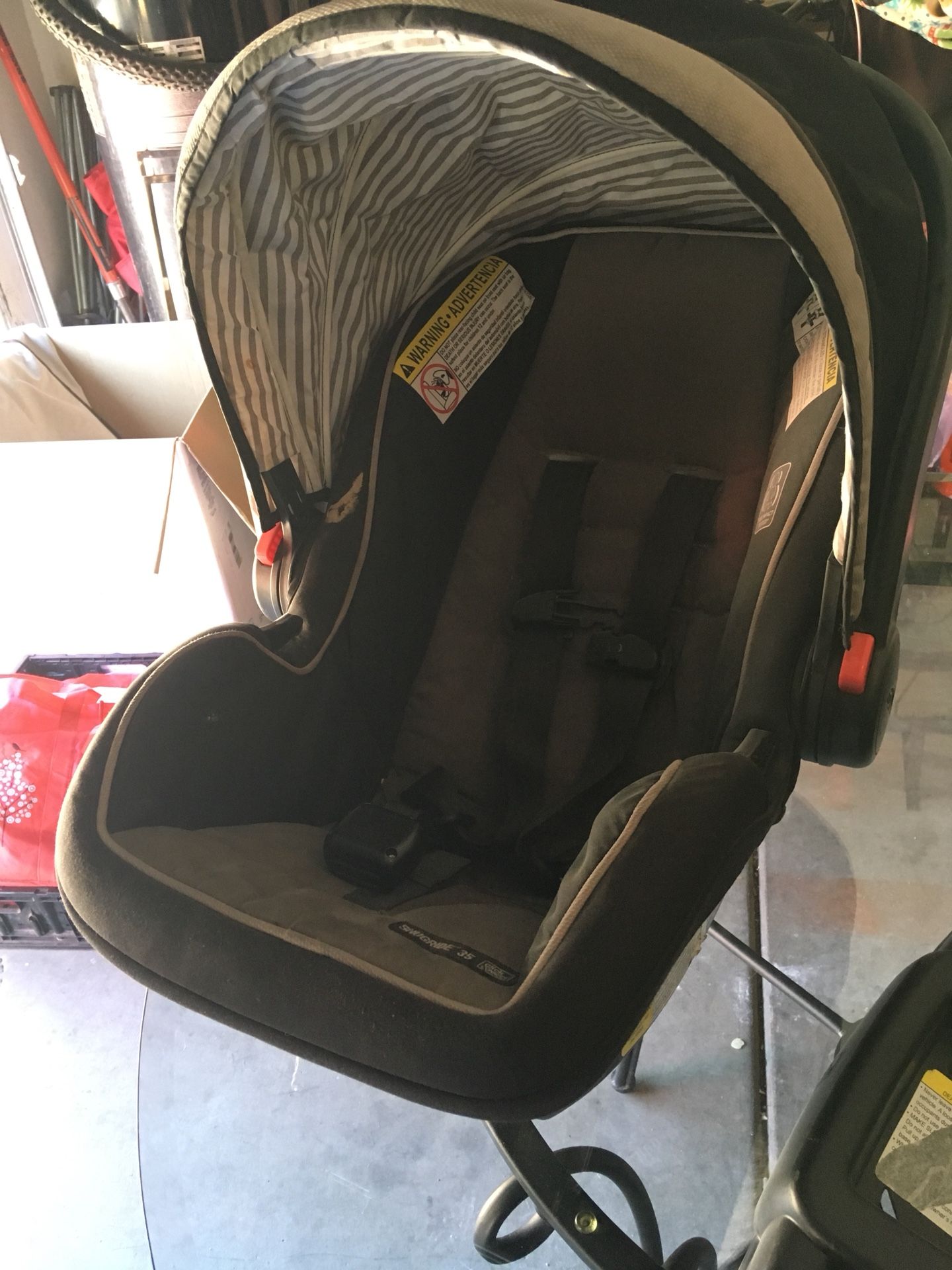 Graco snugride 35 car seat