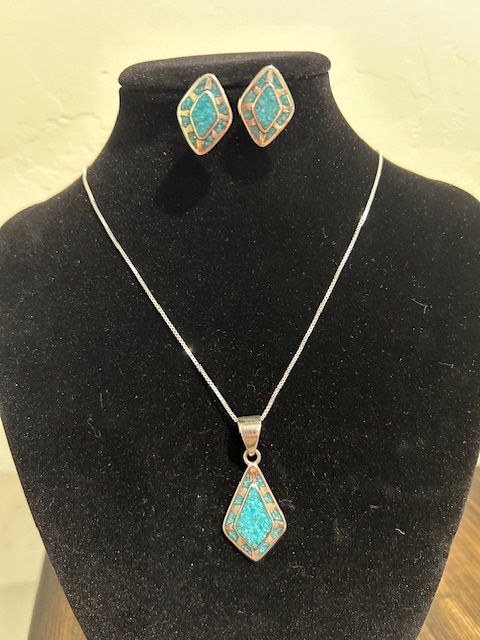 New, Firm, Sterling Silver, 3 Piece inlaid Turquoise Pendant with SS 18-inch Chain and Matching Push Back Earrings
