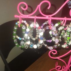 Bracelets 