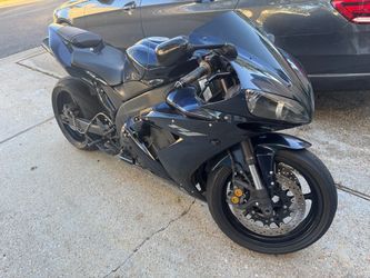 Yamaha R1