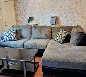 Sectional Couch W/Coffee & End Tables