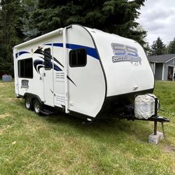 2014 SS Sandsport By Pacific  Coachworks In Excellent Condition 