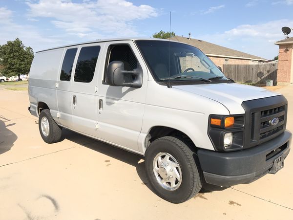 Ford cargo van 2008 f-250 180,000 miles clean texas title no issues at