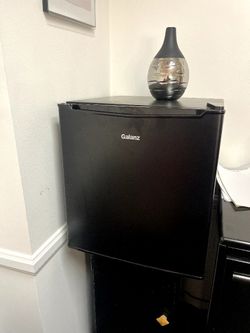 Mini Refrigerator With Freezer - Mini Fridge With Freezer