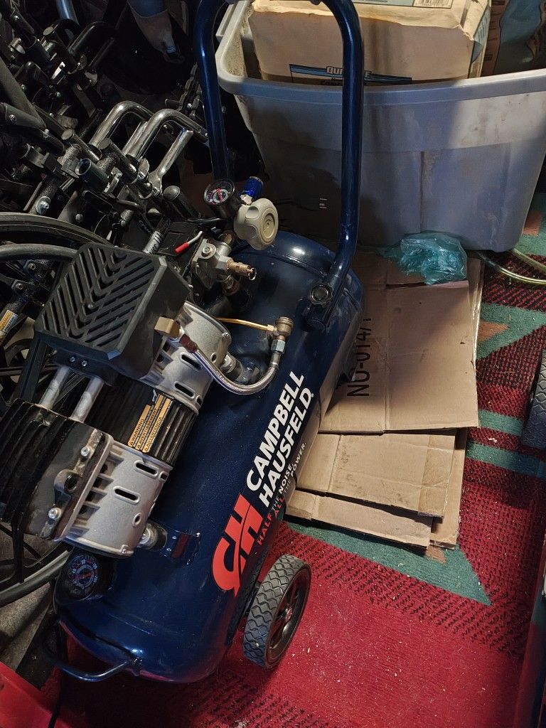 8gal Campbell Hotdog Air compressor 160 Firm No Less Very Quiet Machine Hardly Used It