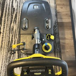 Commercial Compact Carpet Extractor Armada BRC 40/22
