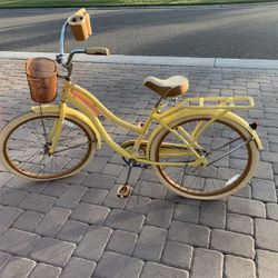 26” Huffy Beach Bike
