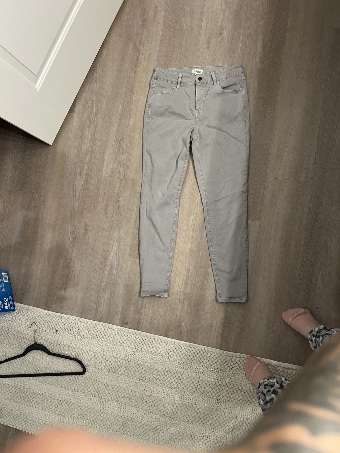 Maurice’s Skinny Jeans In Soft Gray