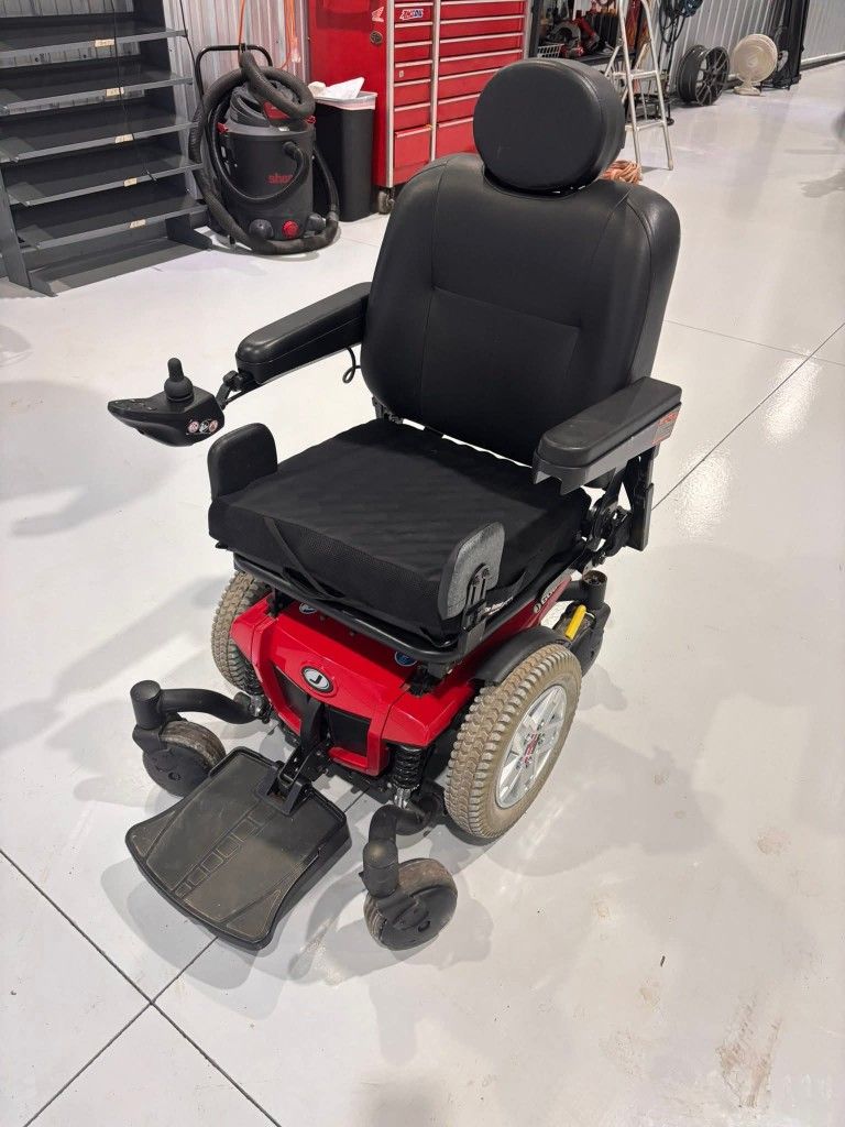 J600ES Power Wheel Chair