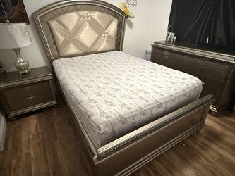 Queen Bed