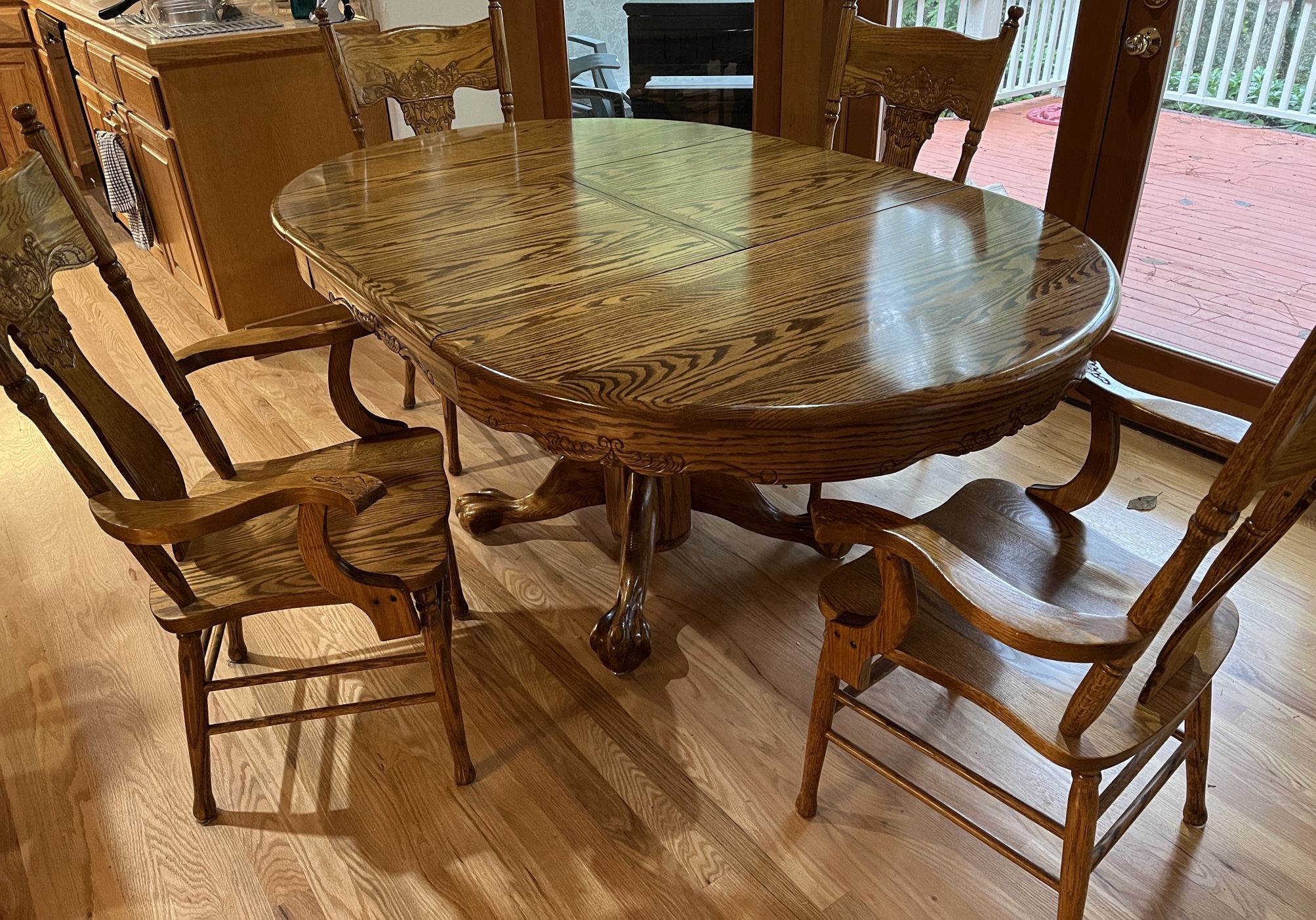 Oak Table And Chairs for Sale in Silverdale, WA OfferUp