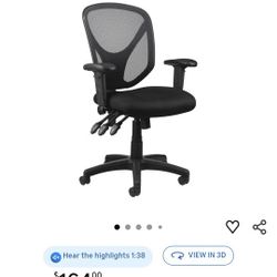 Ergonomic Office Chair – Great Condition, Minor Armrest Damage