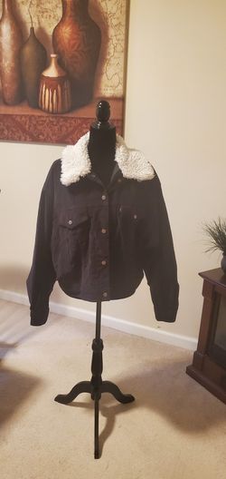 Woman Levis Jacket 
