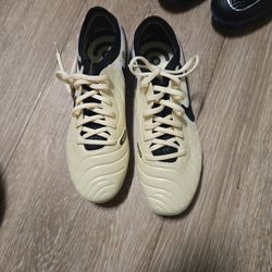 Nike Pro Tiempo