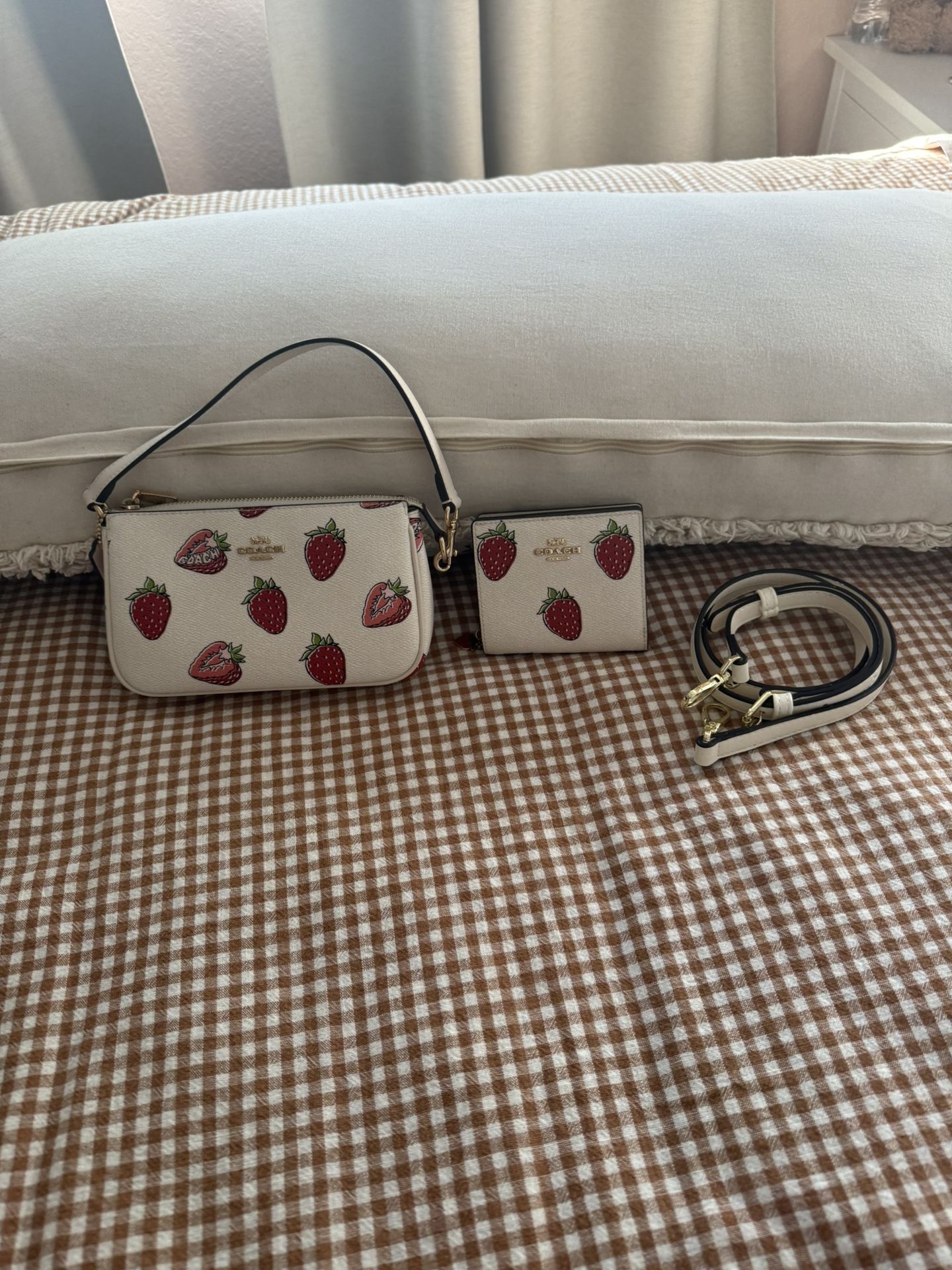 Nolita 19 With Wallet And  Long Strap 