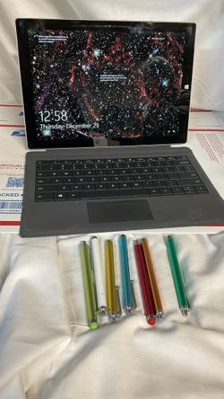 Microsoft Surface LIKE NEW! package Deal! 