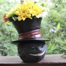 Flower Pot Smiling Cat