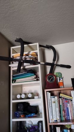 Pull up bar