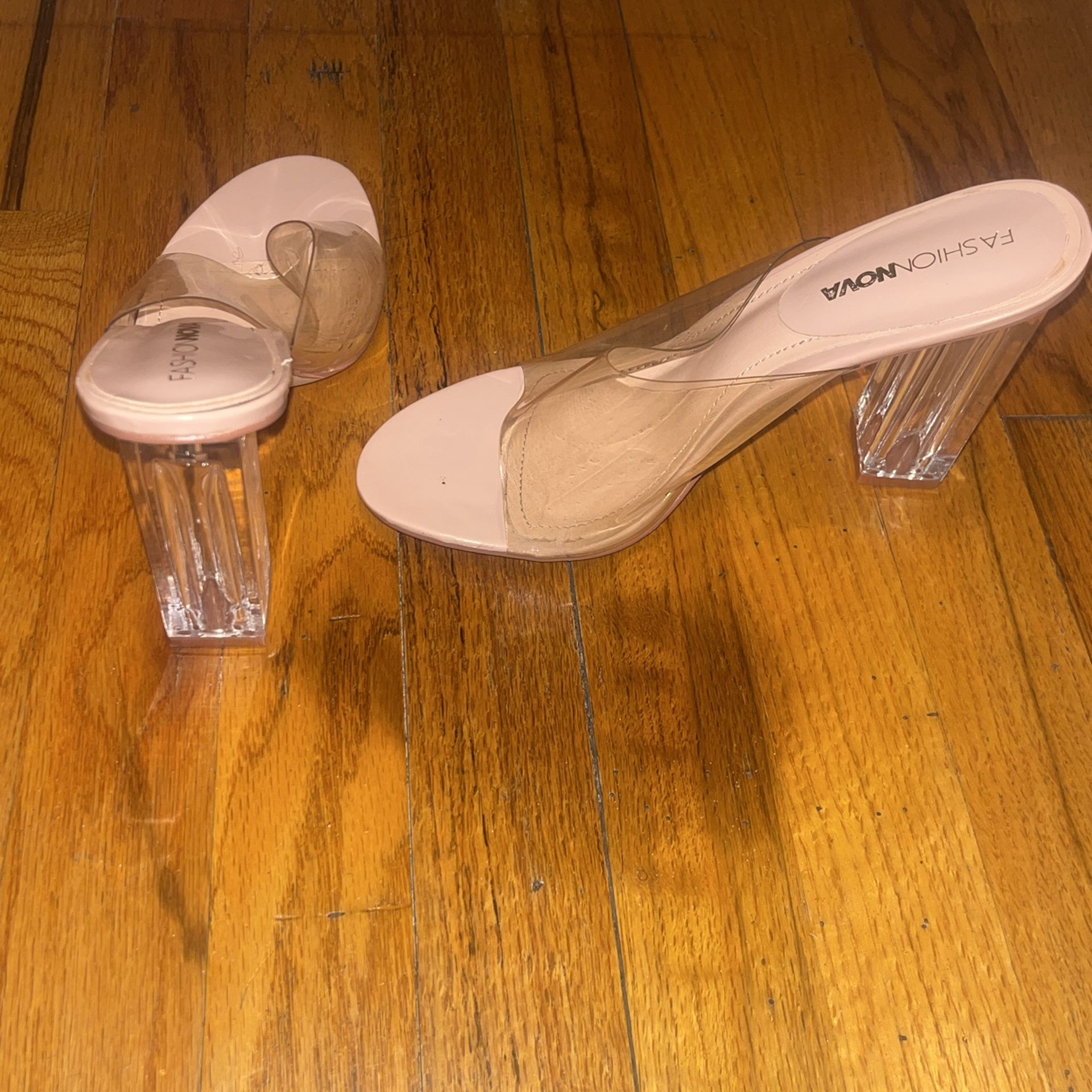 Fashionova Clear Heels