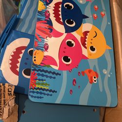 4 Piece Baby Shark Room In A Box 