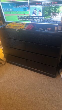 8 Drawer dresser