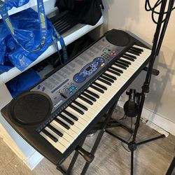 Vintage Casio Keyboard