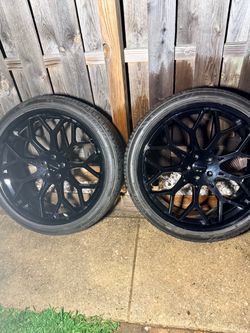 24In Giovanna Rims & Lion Hart Tires