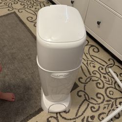 Genie Diaper Pail