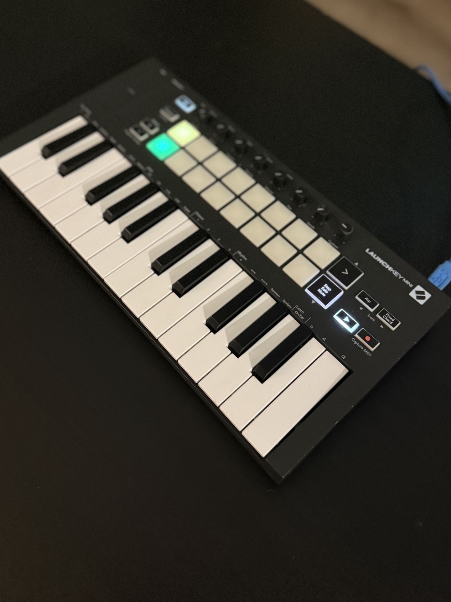 Novation Launchkey Mini MIDI Keyboard Controller