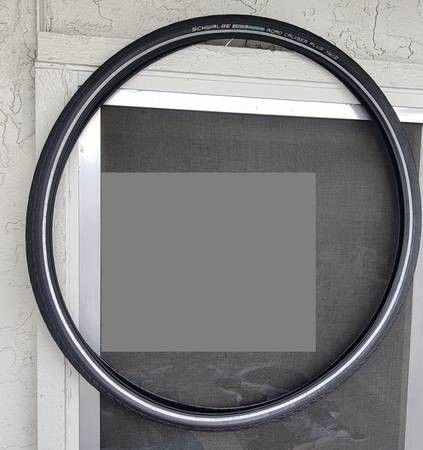 Schwalbe Road Cruiser Plus Bicycle Bike Tire 28 X 1.40-700X35C P-Guard 5 Green Compound