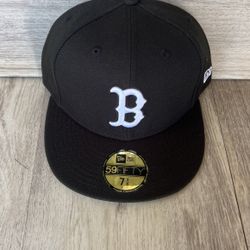 Black And White MLB New Era Fitted $42
