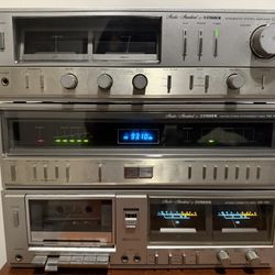 Fisher Component Stereo With Tape Deck