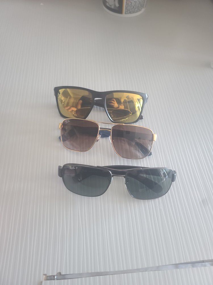 Raybans And Oakley Sunglasses