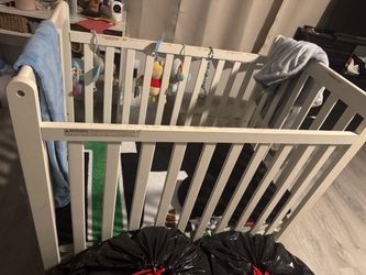 Baby crib