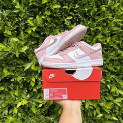 Nike Dunk Low Pink Velvet Size 5.5y / 7w