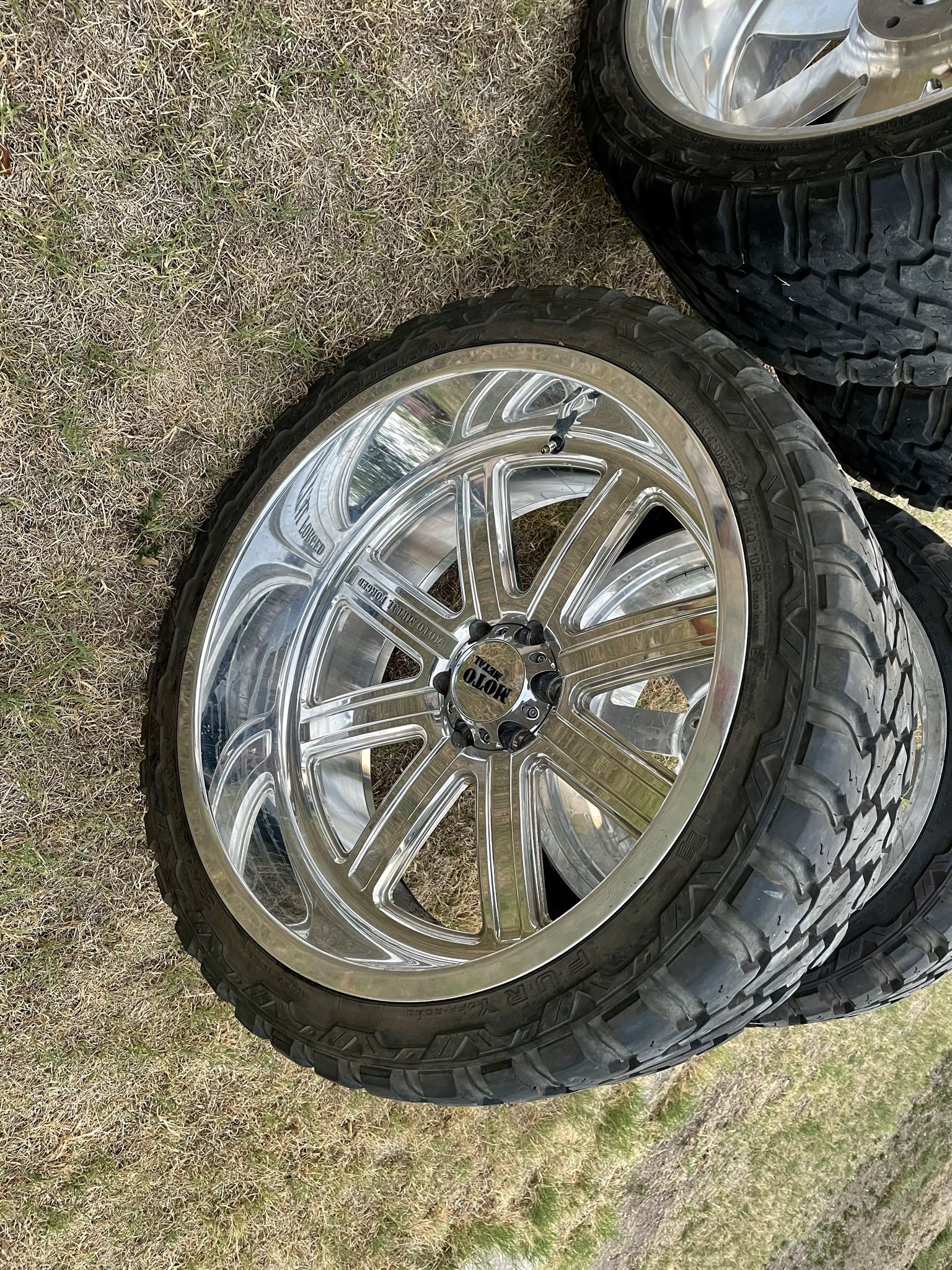 24x12 Forged Wheels On 33s
