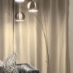 SILVER FLOOR LAMP 
