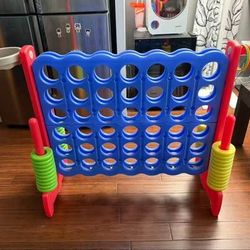 Giant 4 in a Row Game – Jumbo 4-to-Score Yard Game with Carry Bag