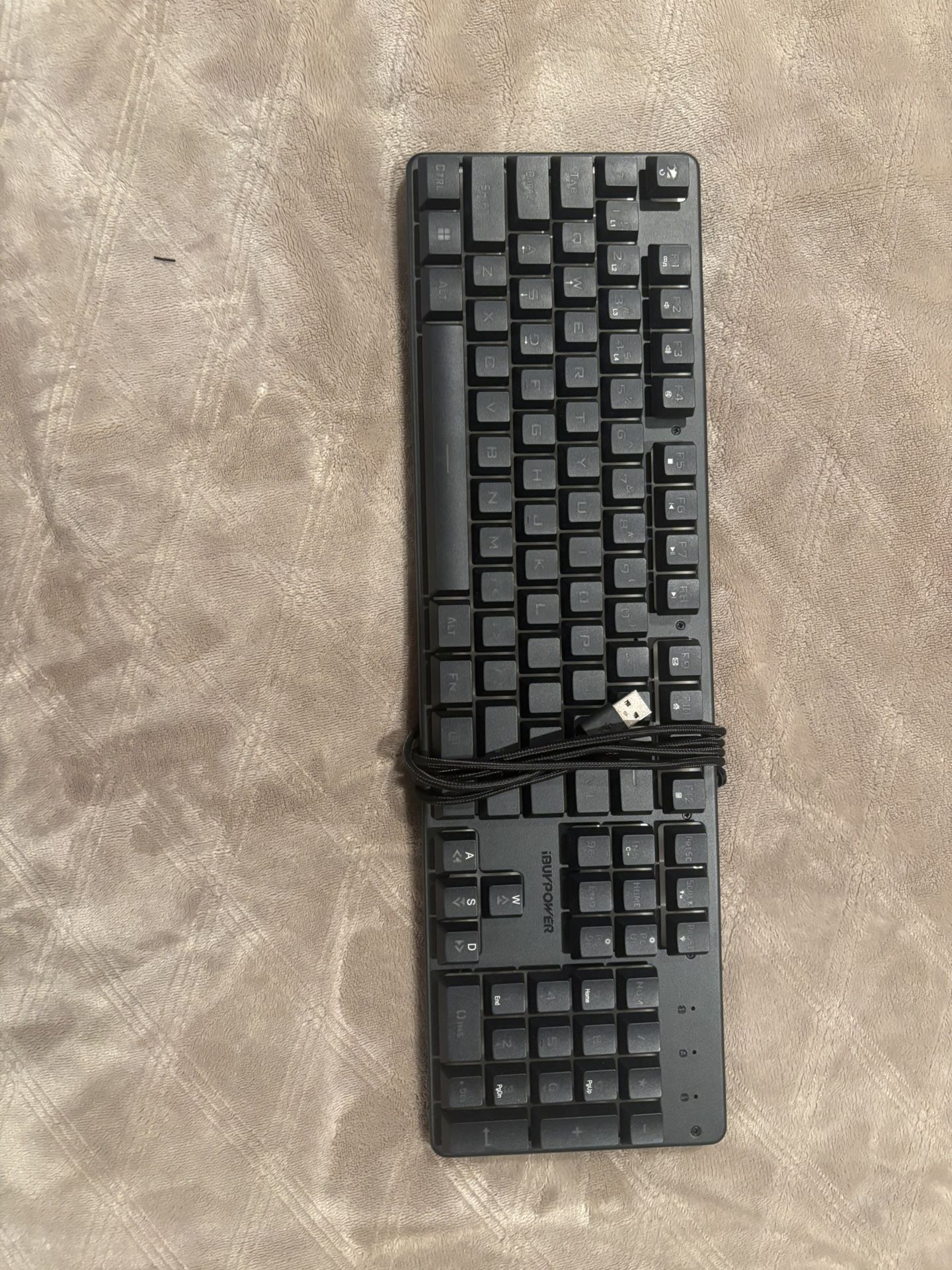 IBuyPower Gaming keyboard 
