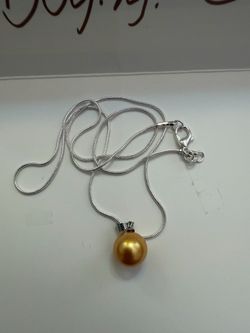 Brand new necklace