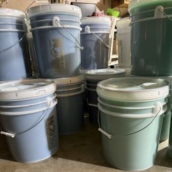 Laundry Detergent (5 Gallon Buckets) 