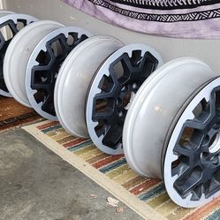 Toyota Off-Road 18 inch alloy wheels - New