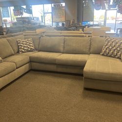 New From ashley 3pc Clearance Priced Sectional Excellent Value $1200 New Family Room. Left Or Right Chaise 